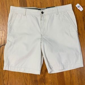G.H. Bass & Co Canvas Terrain Short 40” Waist 10” inseam NWT